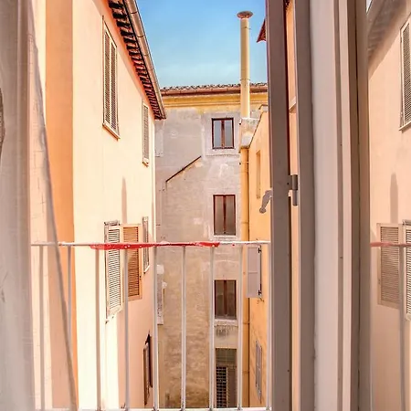 Suiteinrome Center